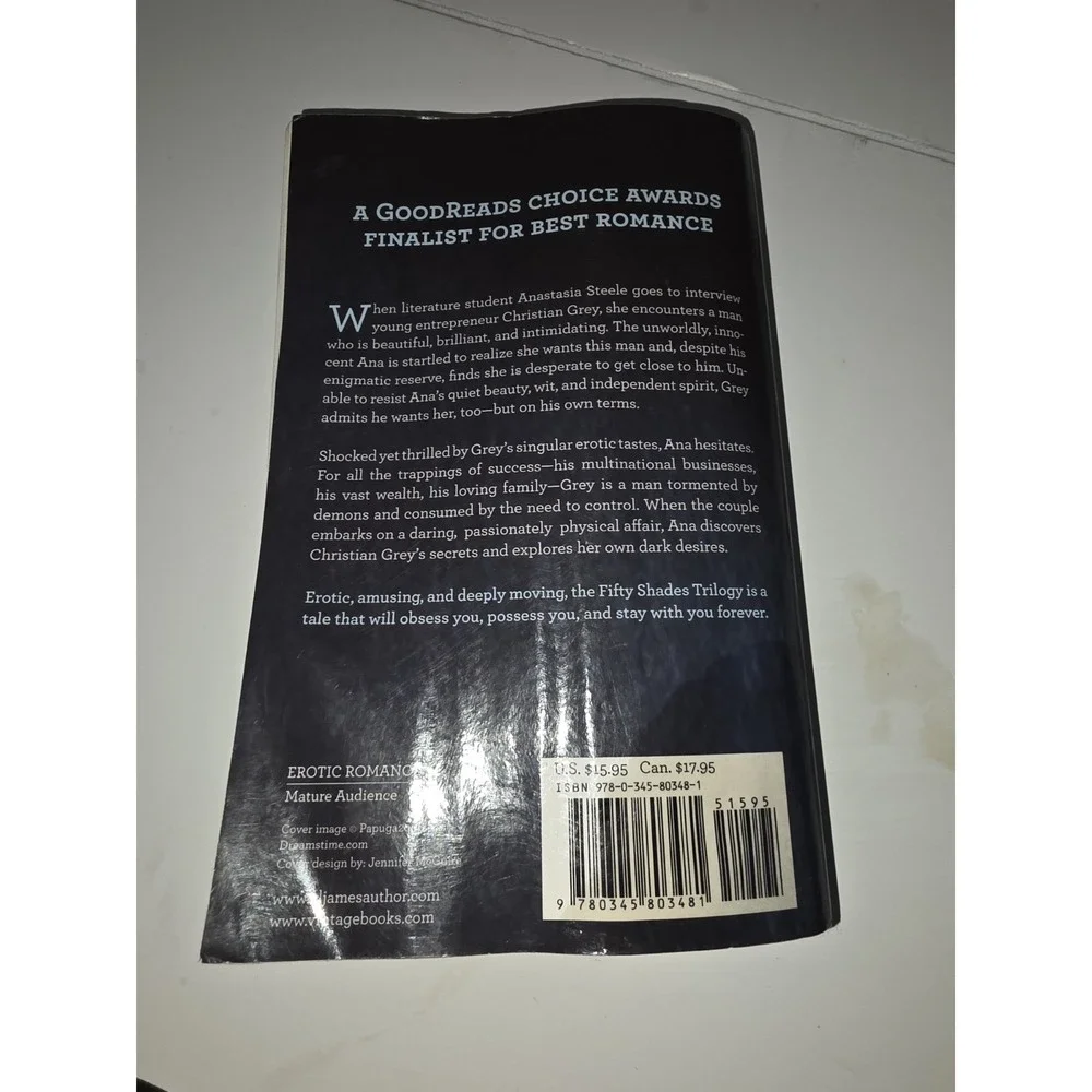 Fifty Shades of Grey : Book One of‎ the Fifty Shades Trilogy by E. L. James...